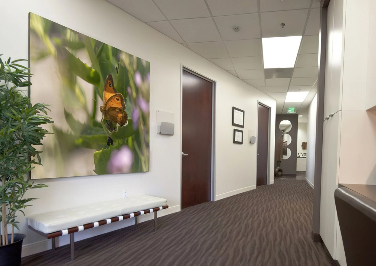 modern-hallway-decorating-ideas-for-office